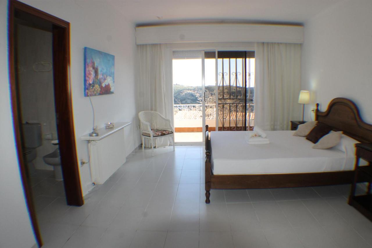 Agi Cibeles Villa Roses